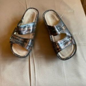 Alegria Brown Metallic Adjustable Leather Sandal EU 38 (8-8.5) Never Worn